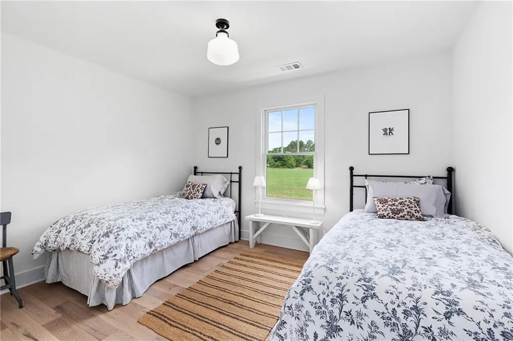 7600 Barnes Road Chattahoochee Hills, GA 30268