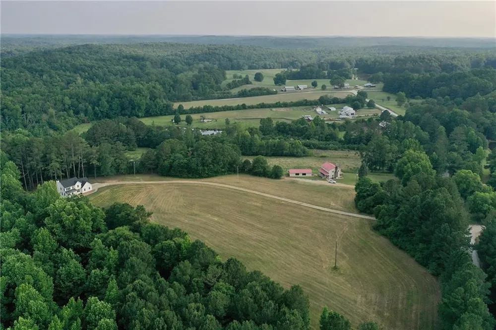 7600 Barnes Road Chattahoochee Hills, GA 30268