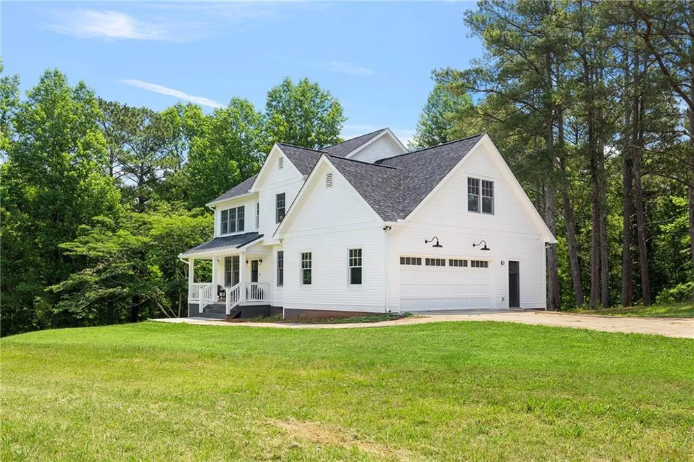 7600 Barnes Road Chattahoochee Hills, GA 30268
