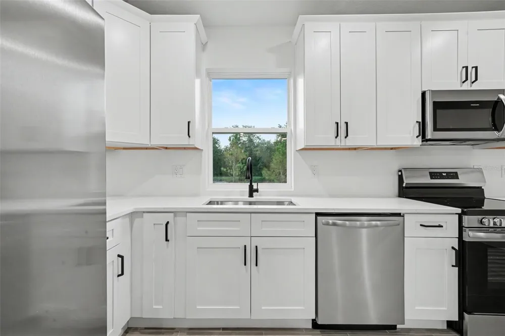 2922 W PERRY ROAD Avon Park, FL 33825