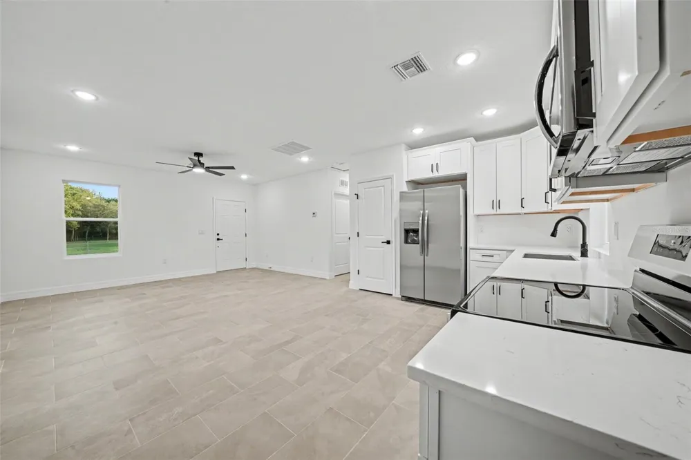 2922 W PERRY ROAD Avon Park, FL 33825