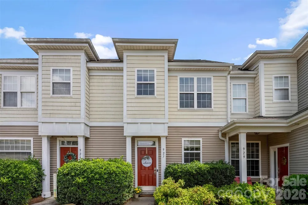 927 Claybrook Circle Gastonia, NC 28054