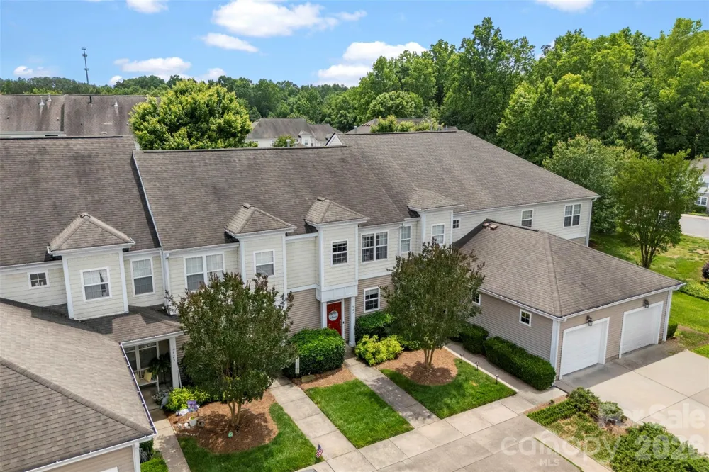 927 Claybrook Circle Gastonia, NC 28054