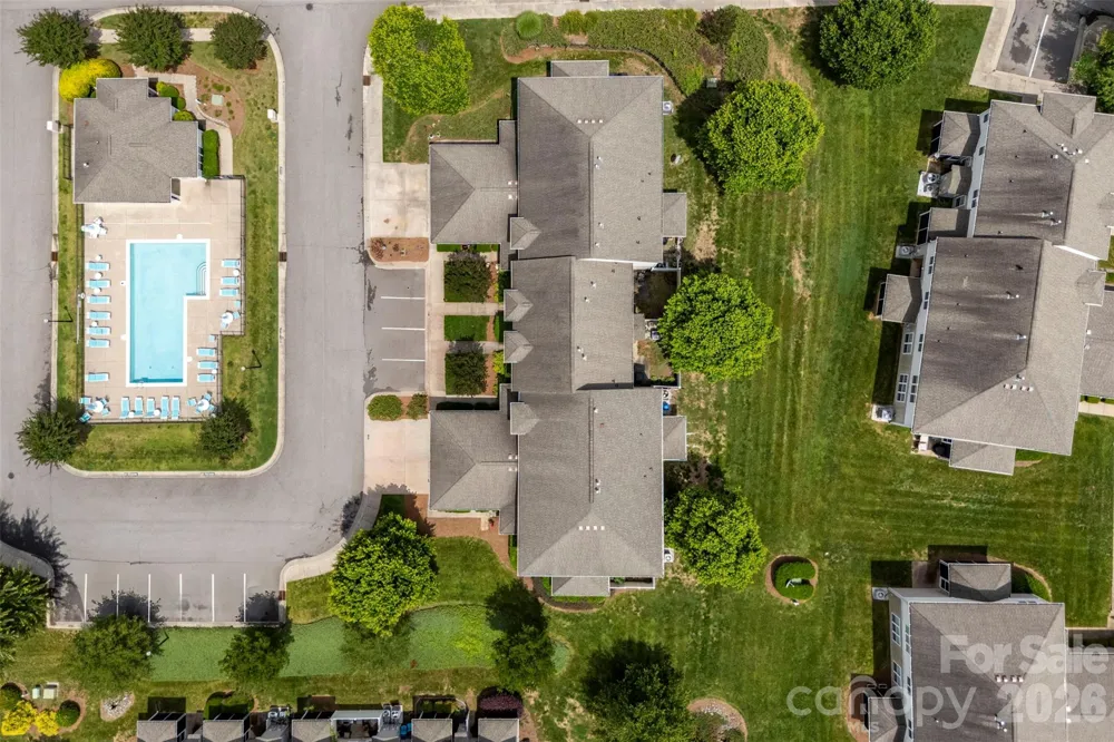 927 Claybrook Circle Gastonia, NC 28054