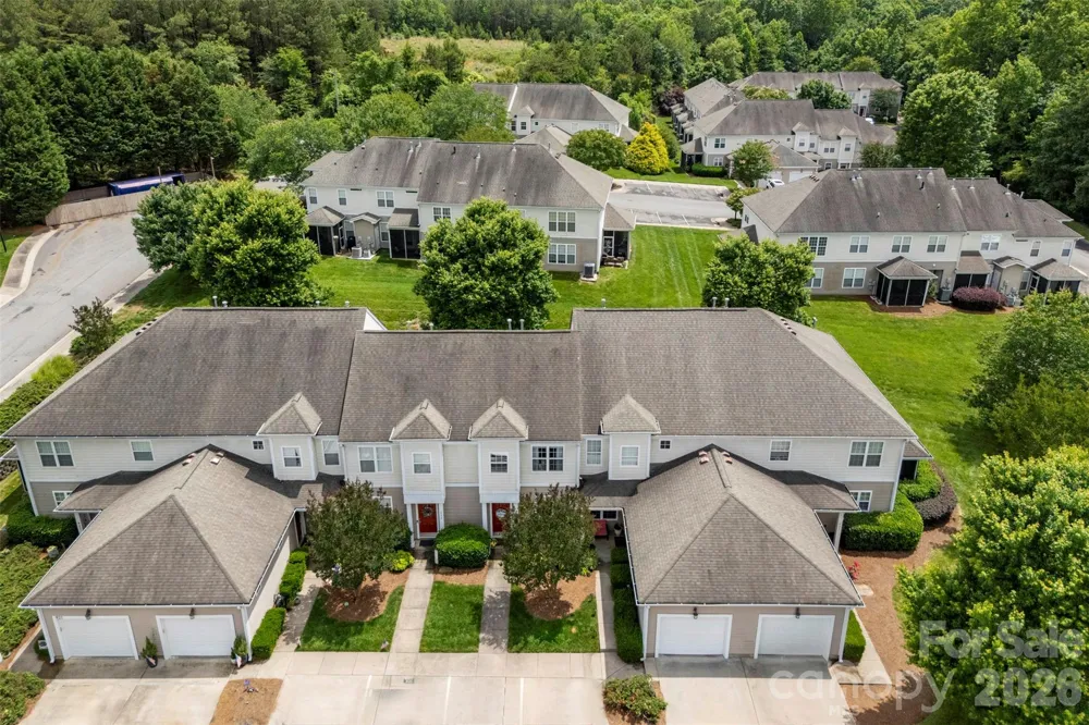 927 Claybrook Circle Gastonia, NC 28054