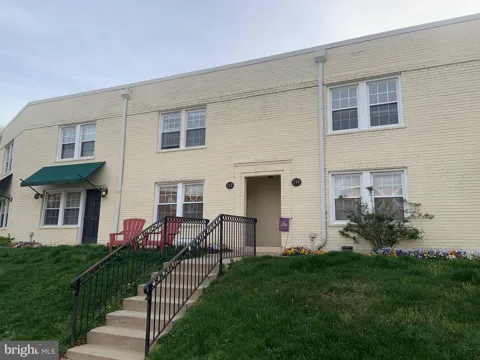 732 OAKLAND STREET