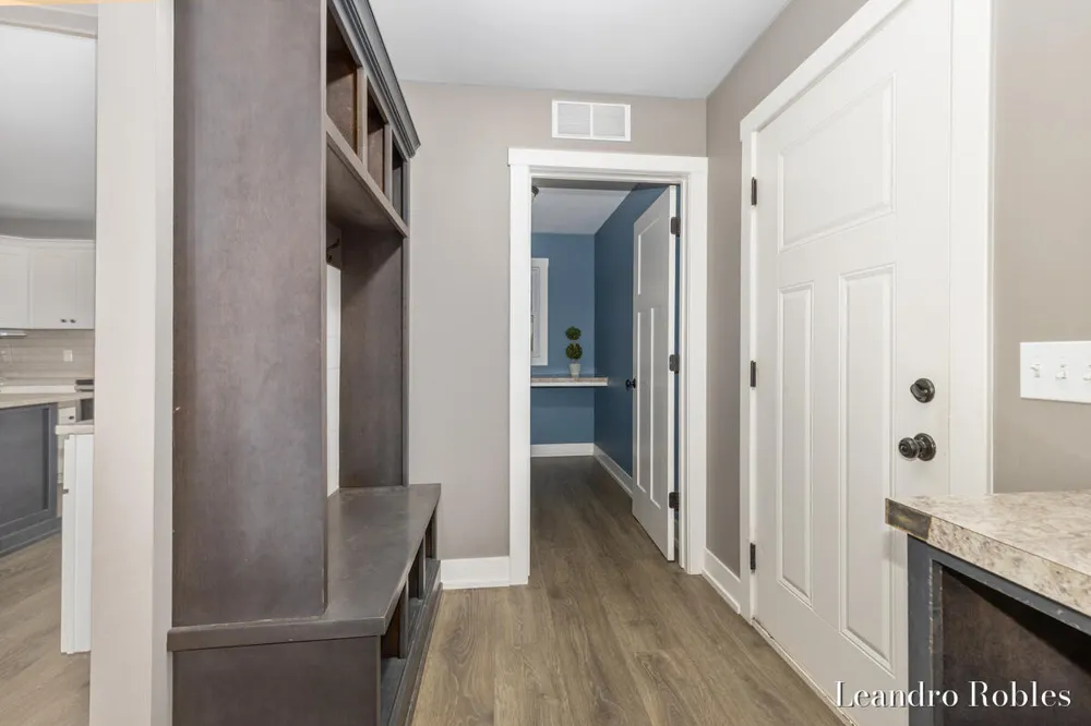 6587 Alward Drive Hudsonville, MI 49426