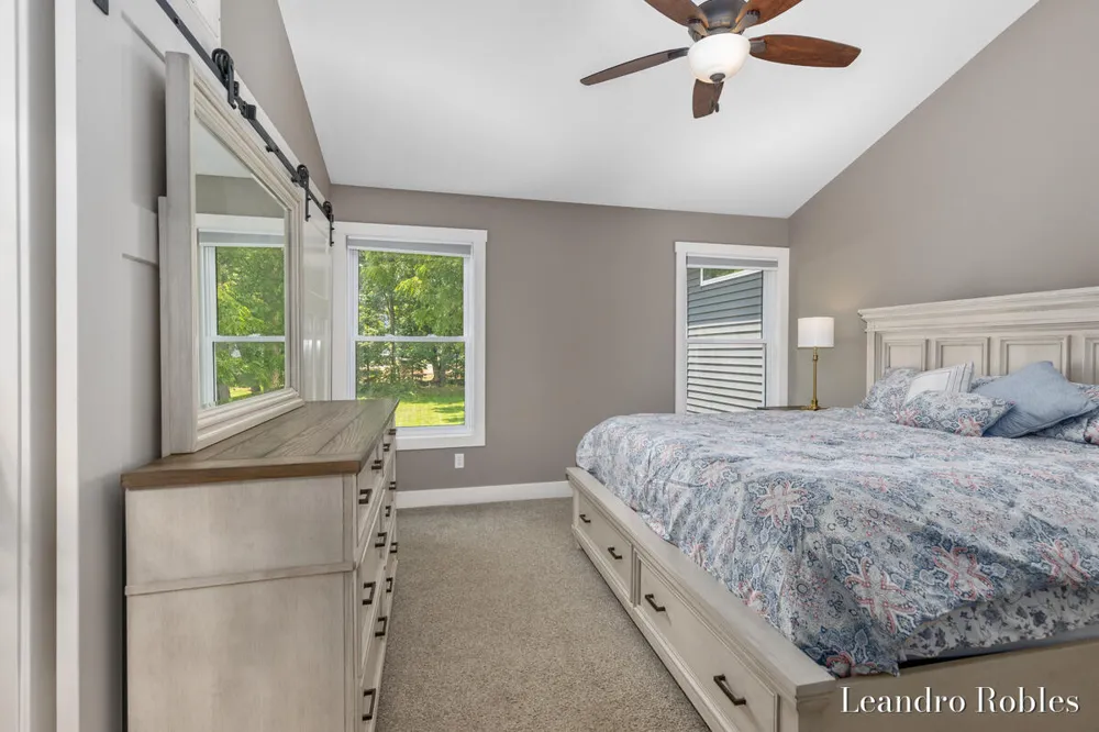 6587 Alward Drive Hudsonville, MI 49426