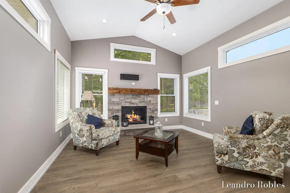 6587 Alward Drive Hudsonville, MI 49426