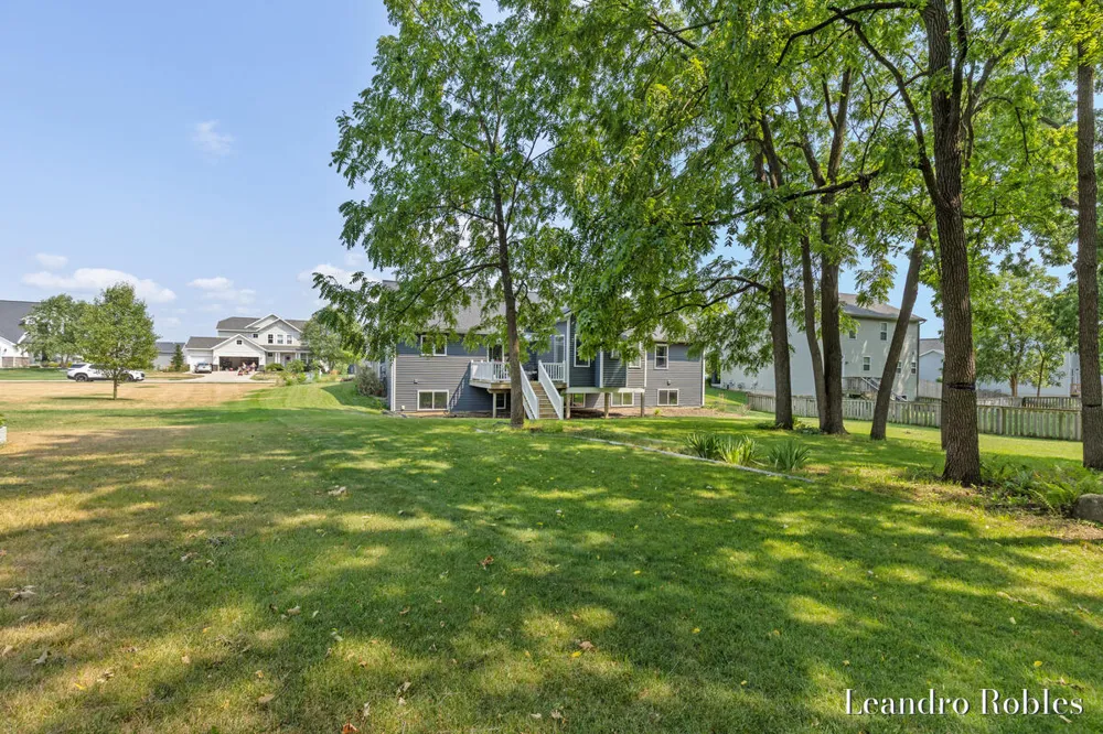 6587 Alward Drive Hudsonville, MI 49426