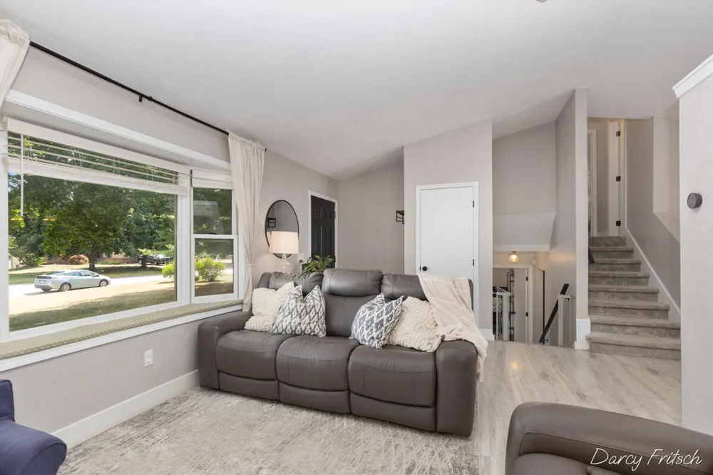 4143 Dennis Court Hudsonville, MI 49426