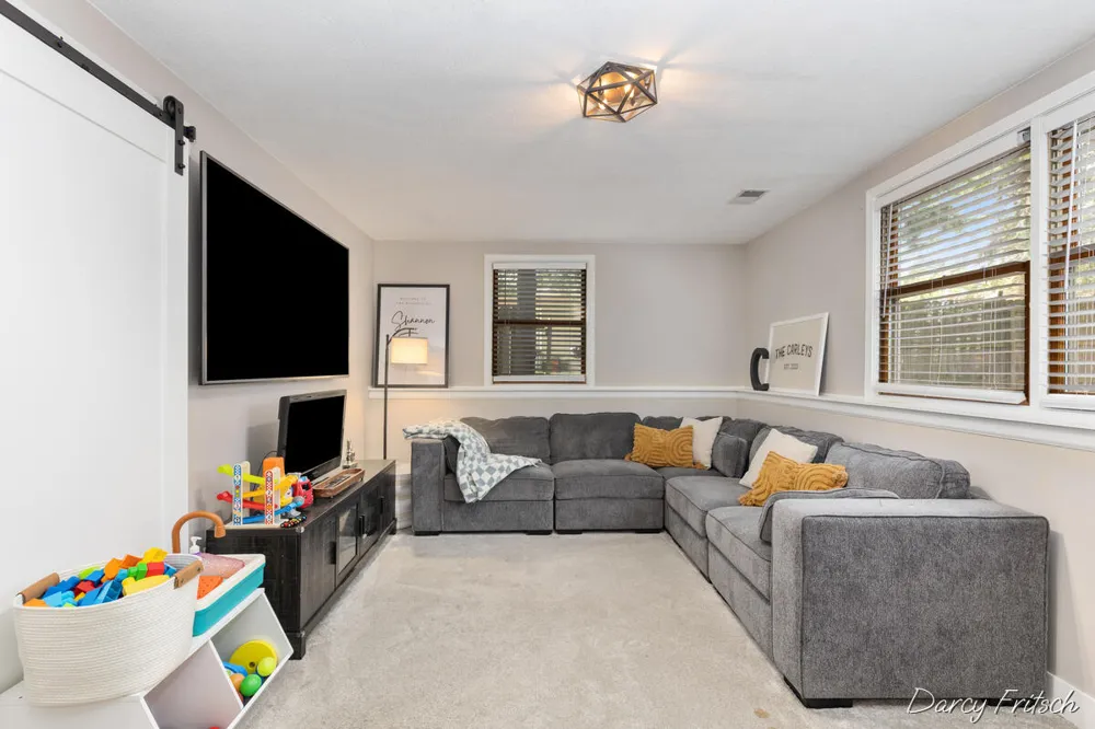 4143 Dennis Court Hudsonville, MI 49426