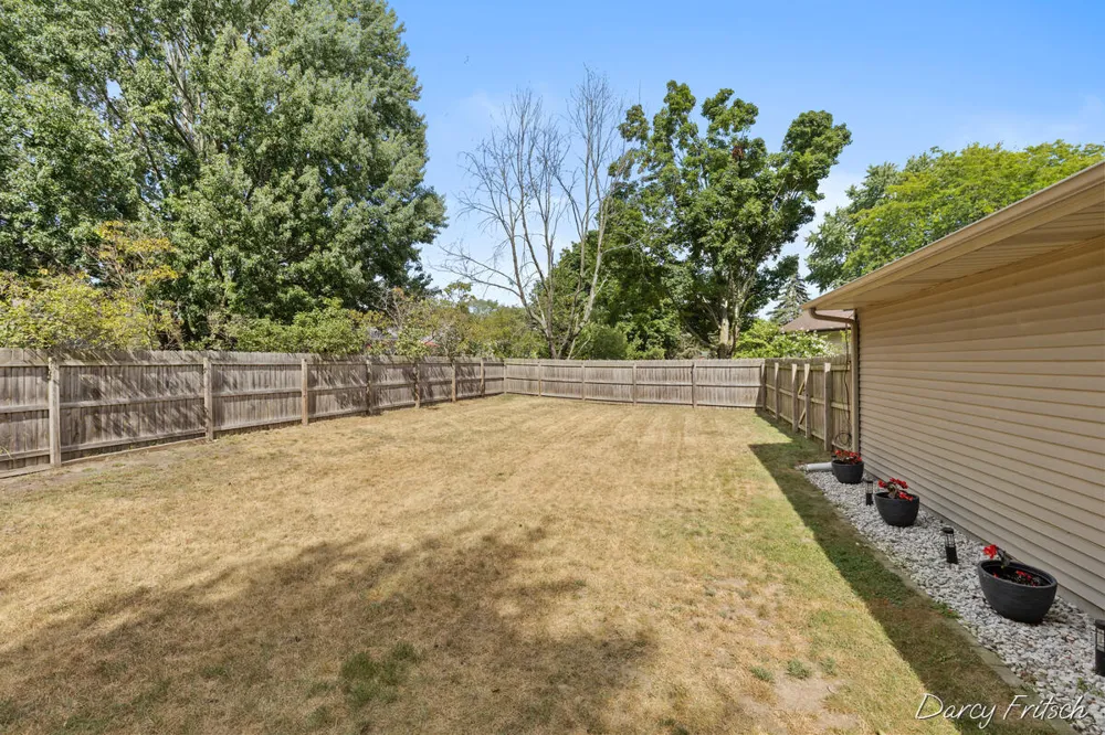 4143 Dennis Court Hudsonville, MI 49426