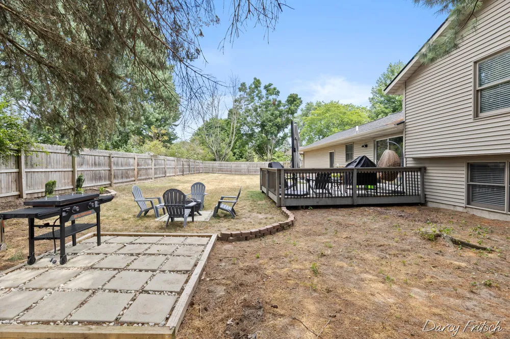 4143 Dennis Court Hudsonville, MI 49426