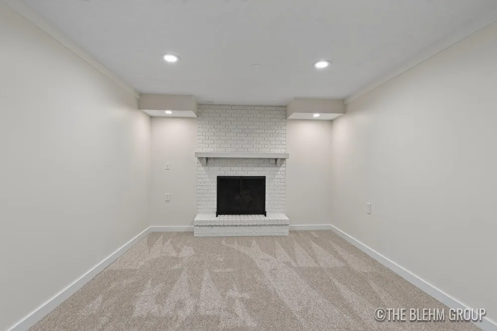 6919 Cherry Valley Avenue SE Caledonia, MI 49316