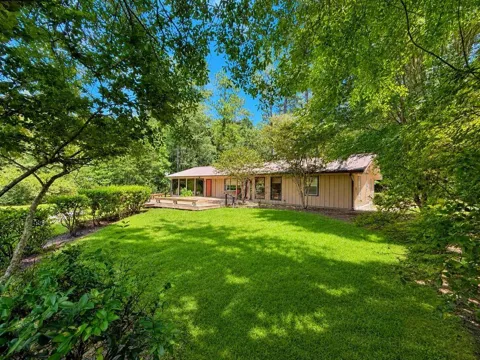 173 Private Road 8009