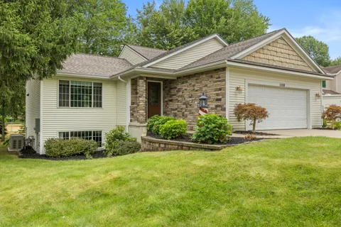 11108 Creekside Drive