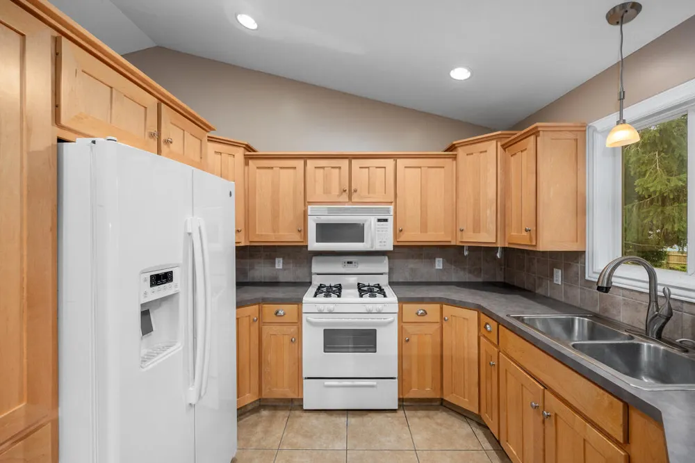 11108 Creekside Drive Allendale, MI 49401