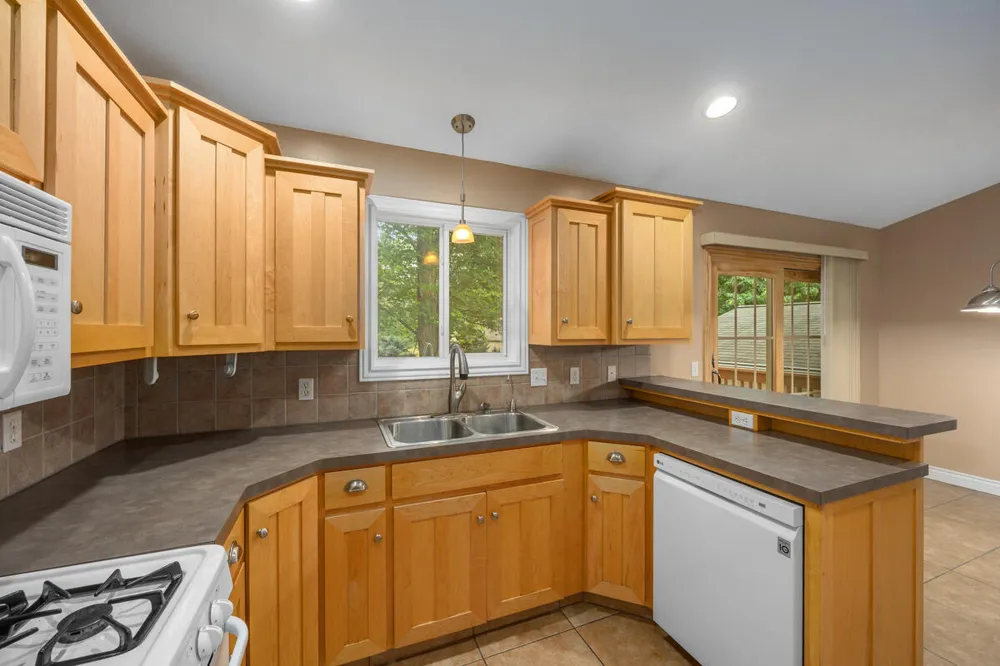 11108 Creekside Drive Allendale, MI 49401