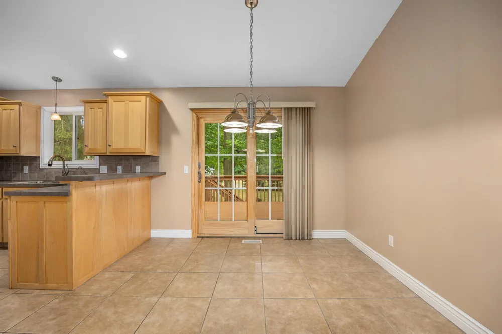 11108 Creekside Drive Allendale, MI 49401