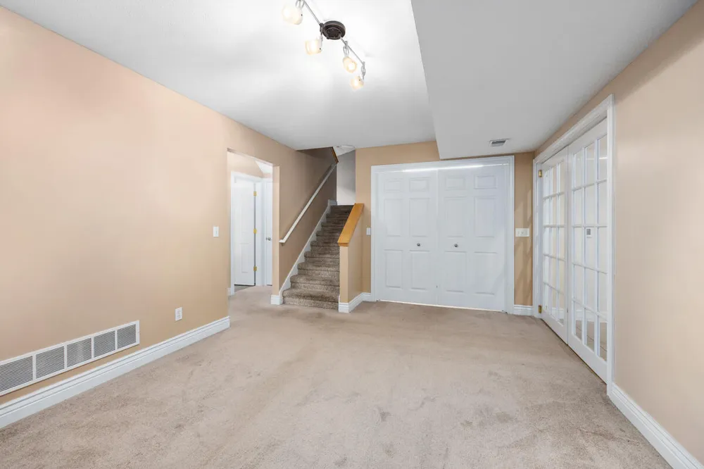 11108 Creekside Drive Allendale, MI 49401