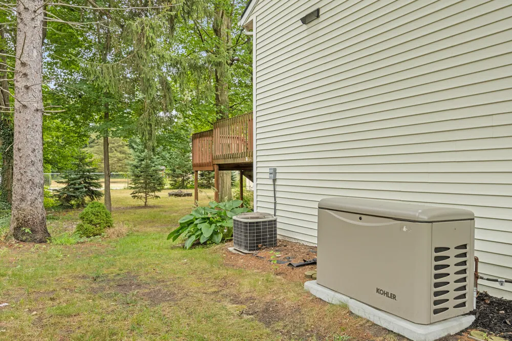 11108 Creekside Drive Allendale, MI 49401