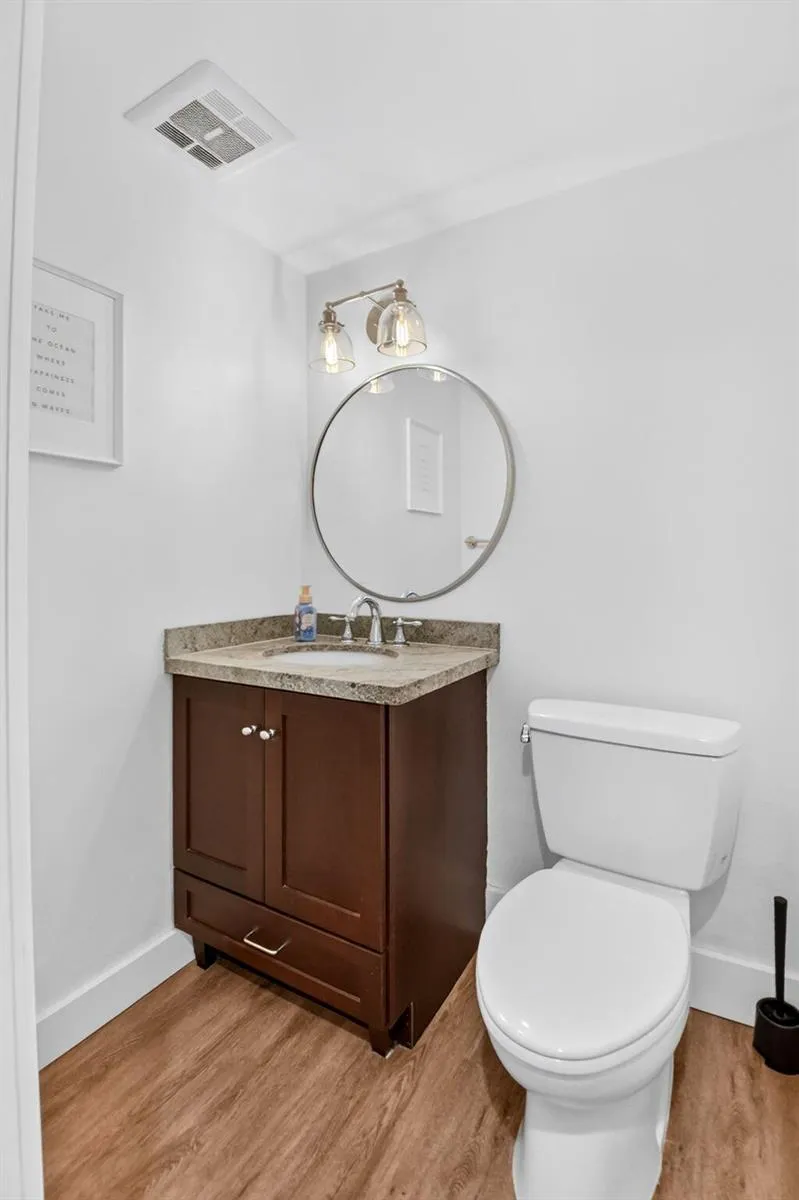 3589 S OCEAN BOULEVARD #909 South Palm Beach, FL 33480