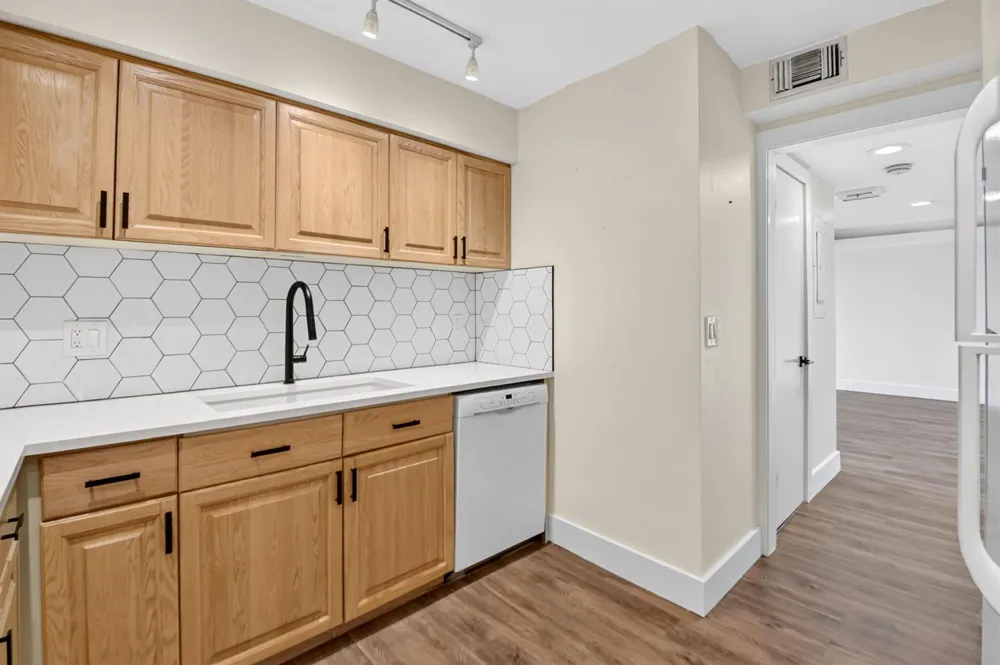 3589 S OCEAN BOULEVARD #909 South Palm Beach, FL 33480
