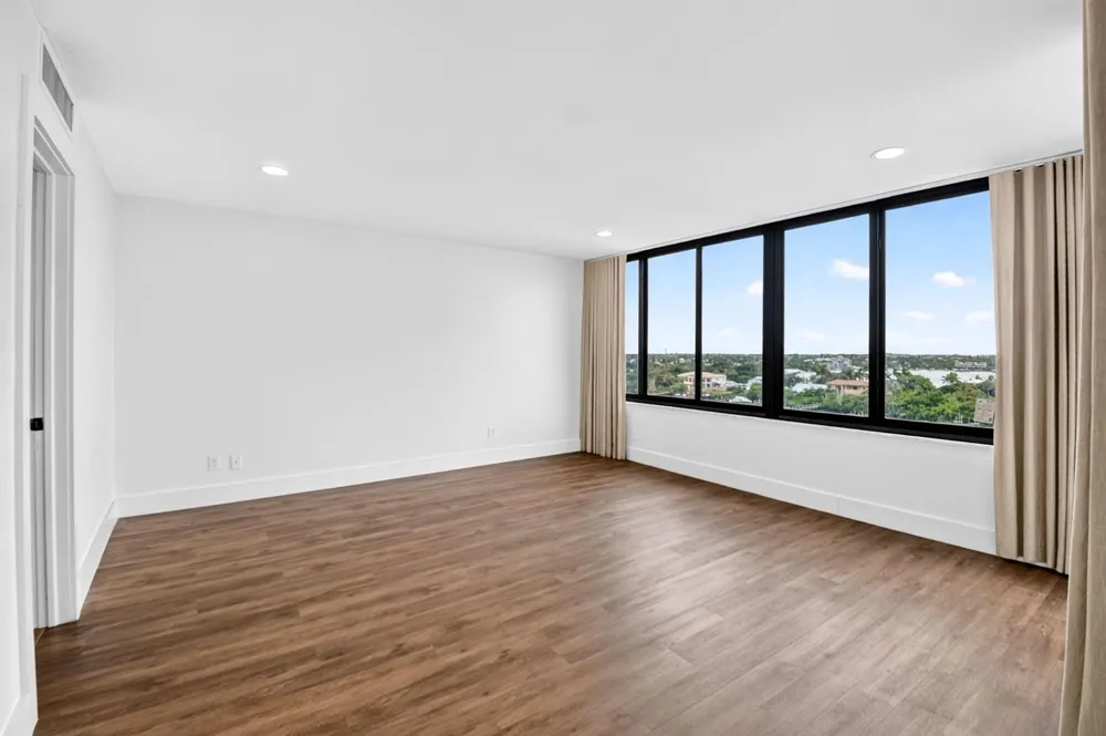 3589 S OCEAN BOULEVARD #909 South Palm Beach, FL 33480