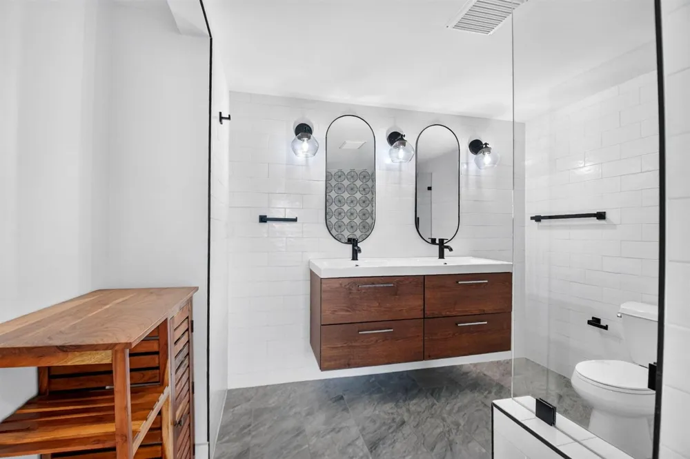 3589 S OCEAN BOULEVARD #909 South Palm Beach, FL 33480