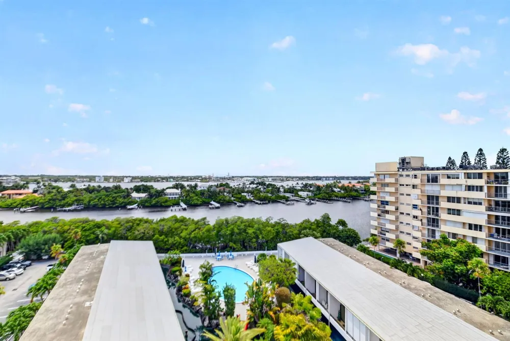 3589 S OCEAN BOULEVARD #909 South Palm Beach, FL 33480