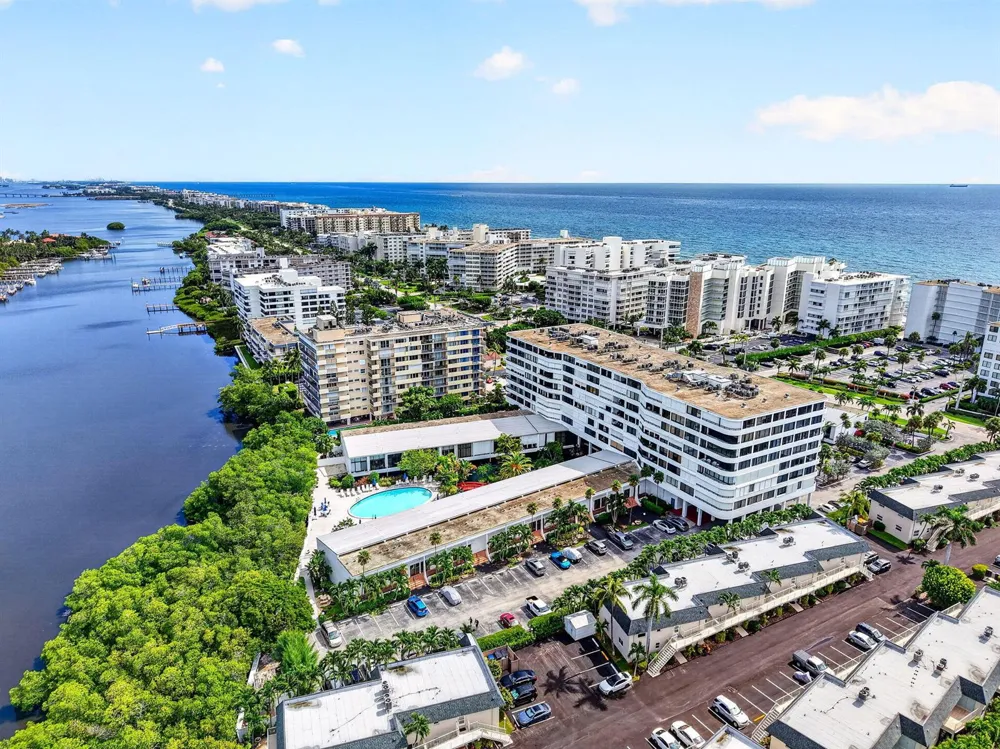 3589 S OCEAN BOULEVARD #909 South Palm Beach, FL 33480