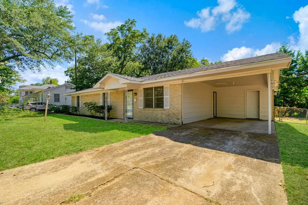 351 NE 6th Paris, TX 75460