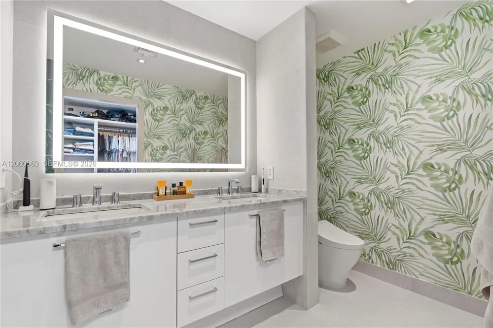 900 Biscayne Blvd #3607 Miami, FL 33132