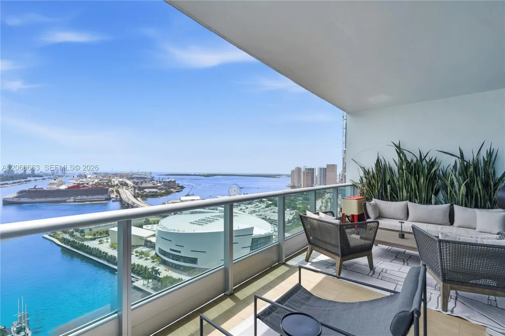 900 Biscayne Blvd #3607 Miami, FL 33132