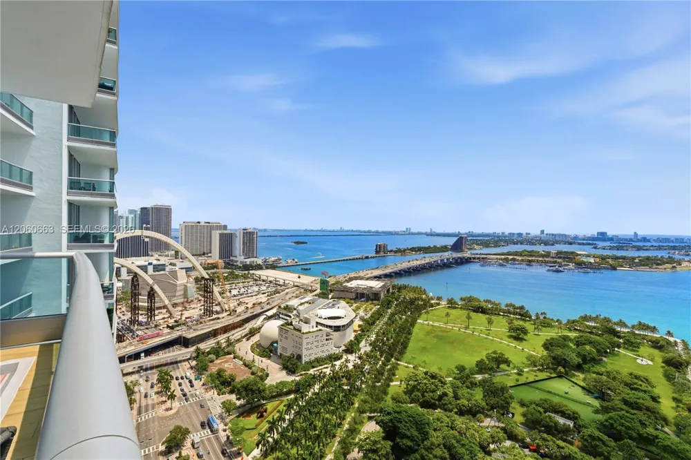 900 Biscayne Blvd #3607 Miami, FL 33132