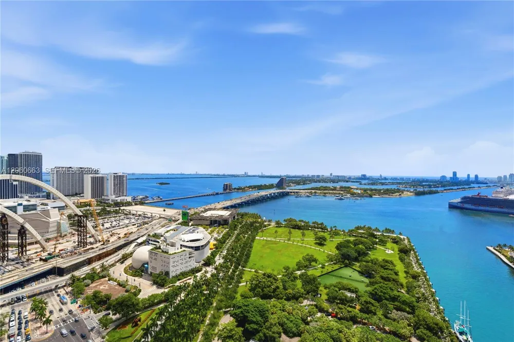 900 Biscayne Blvd #3607 Miami, FL 33132