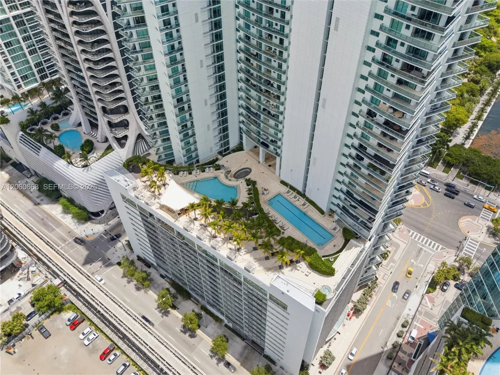 900 Biscayne Blvd #3607 Miami, FL 33132
