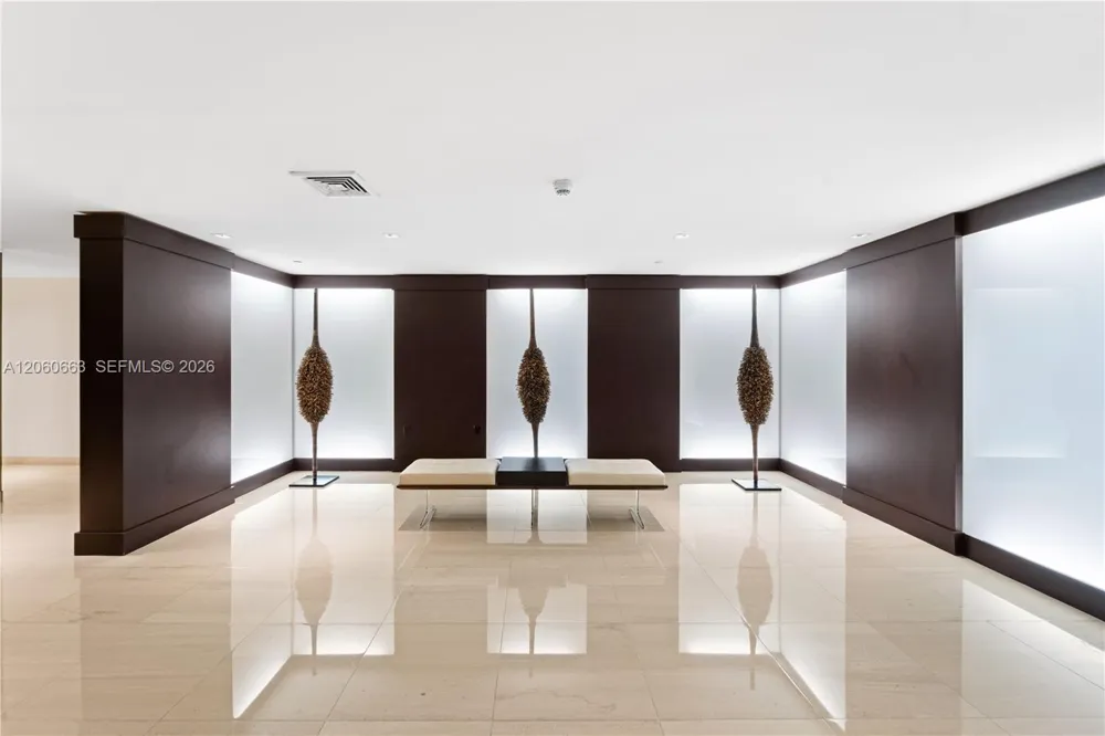 900 Biscayne Blvd #3607 Miami, FL 33132