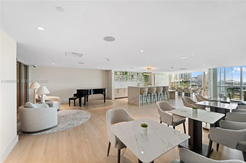 900 Biscayne Blvd #3607 Miami, FL 33132