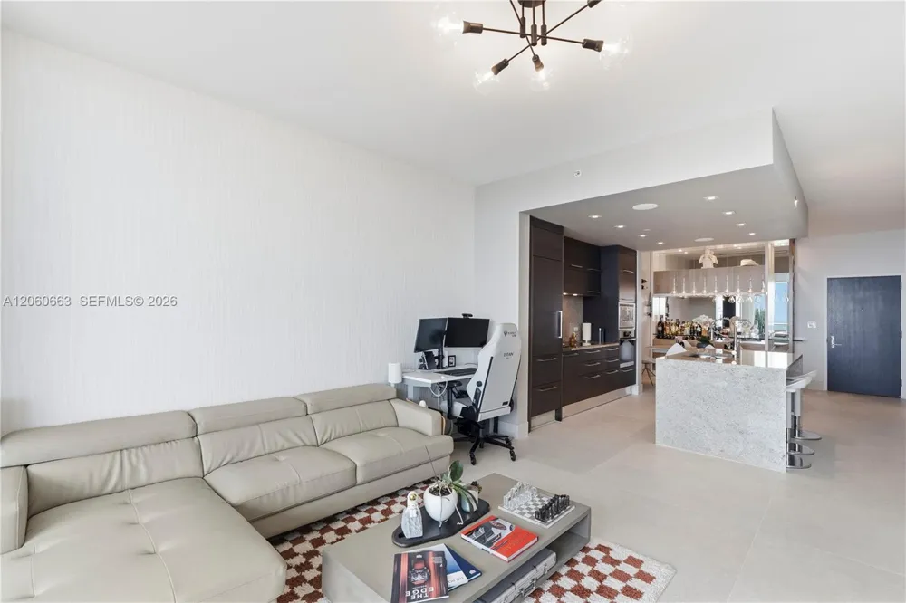 900 Biscayne Blvd #3607 Miami, FL 33132