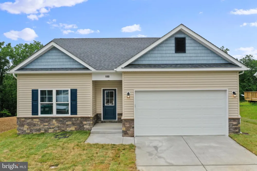 LARIMAR LANE Inwood, WV 25428