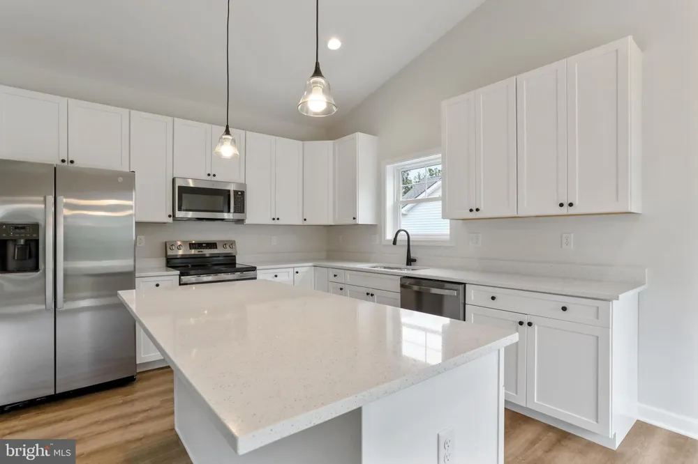 LARIMAR LANE Inwood, WV 25428