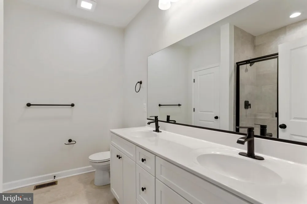 LARIMAR LANE Inwood, WV 25428