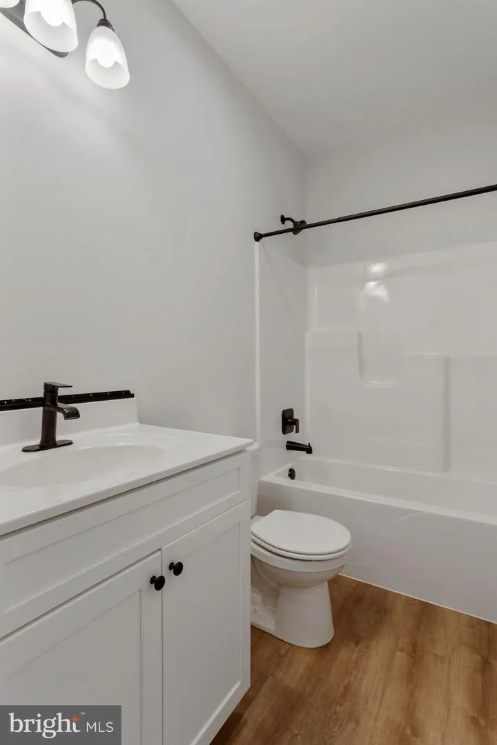 LARIMAR LANE Inwood, WV 25428