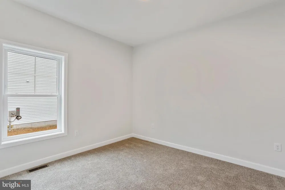 LARIMAR LANE Inwood, WV 25428