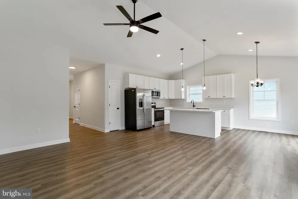 LARIMAR LANE Inwood, WV 25428