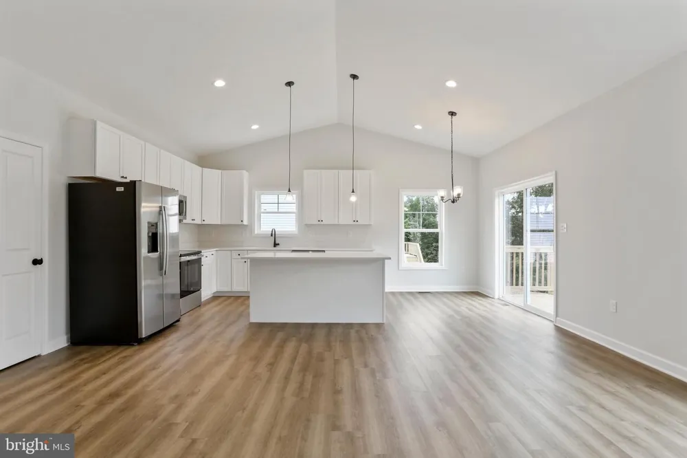 LARIMAR LANE Inwood, WV 25428