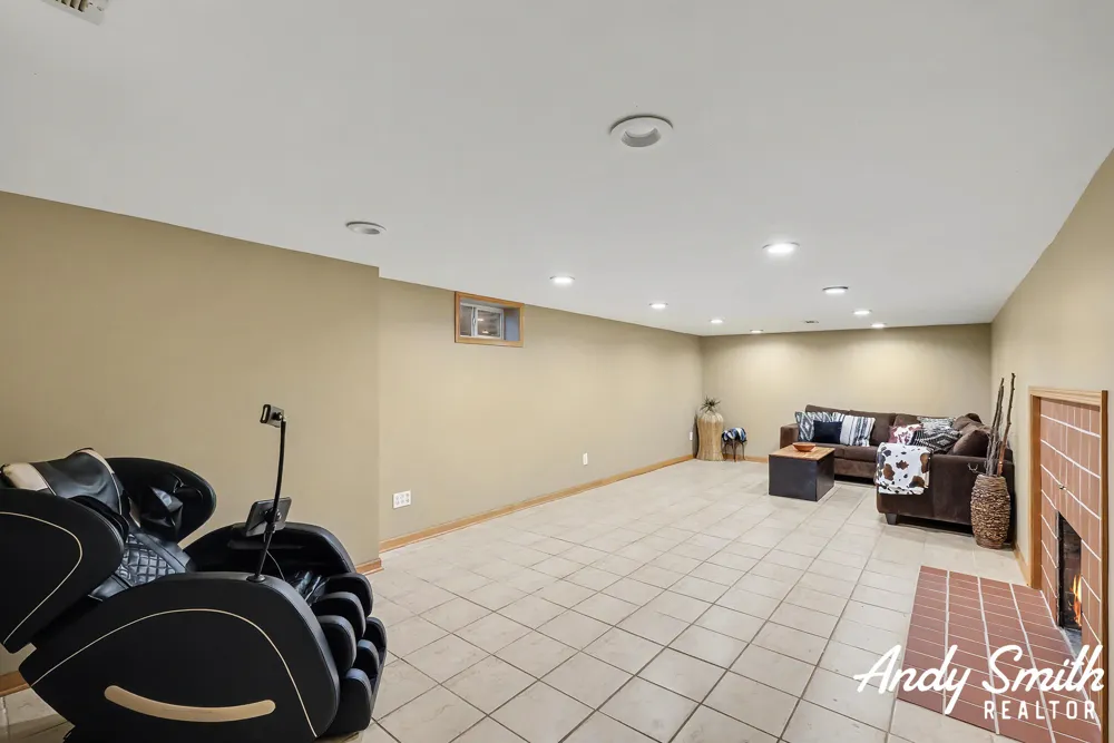 148 Kings Boulevard Sparta, MI 49345