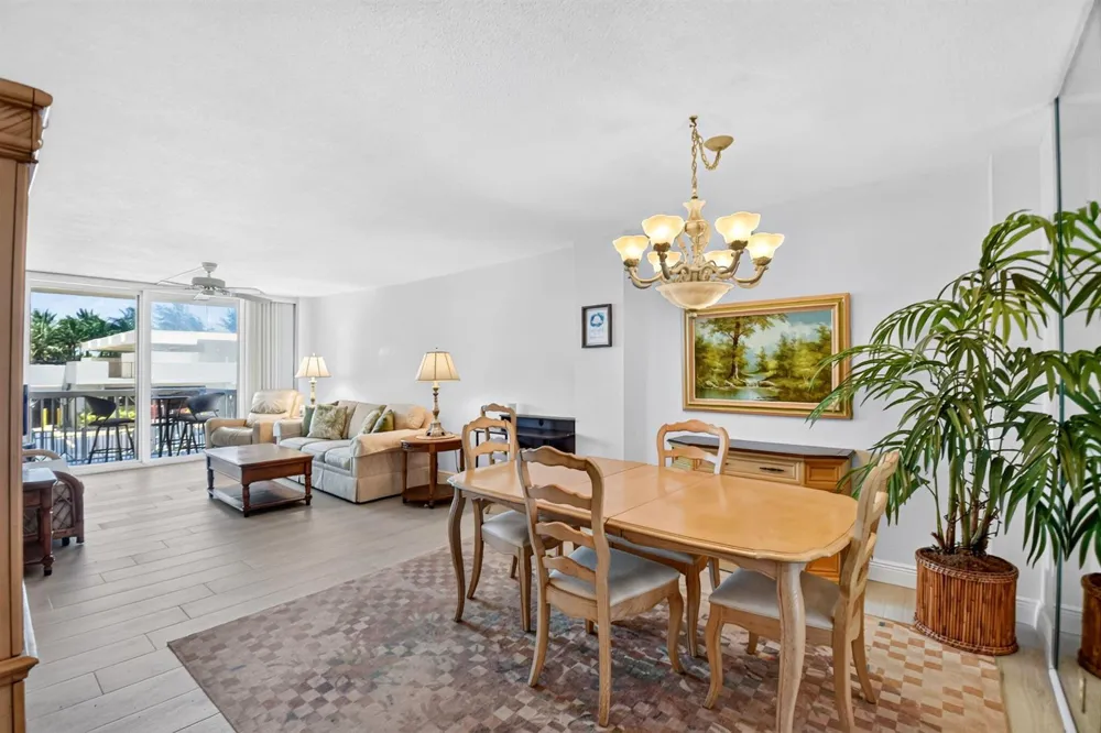 125 S OCEAN AVENUE #211 Palm Beach Shores, FL 33404